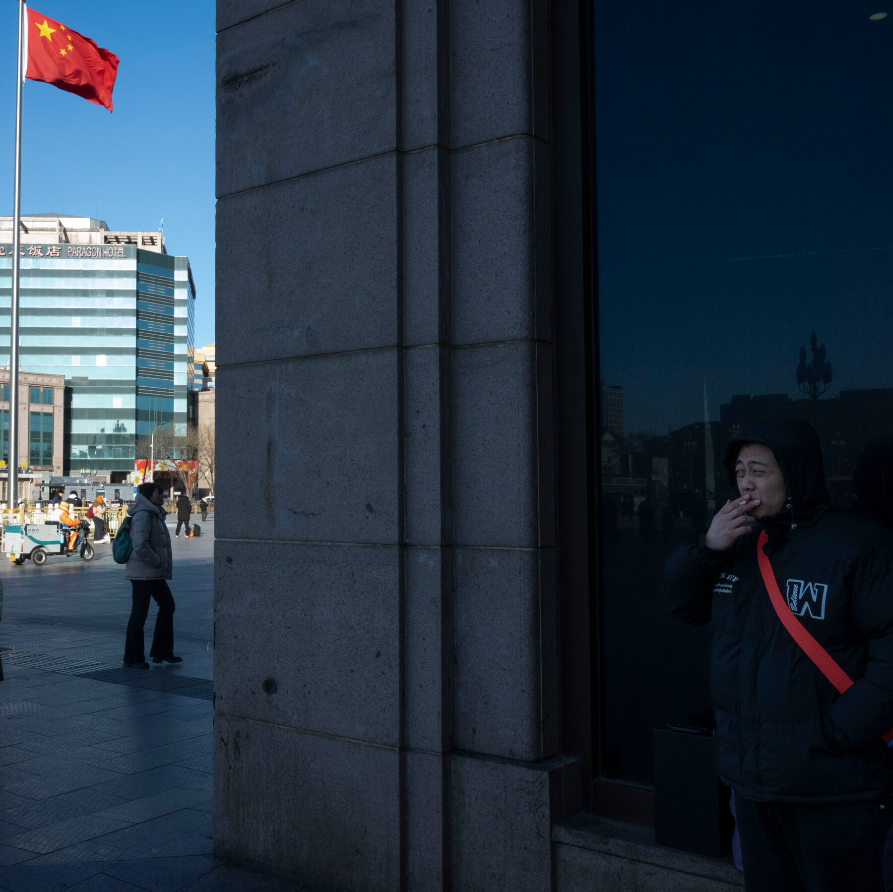 China’s Nonsmokers Try to Clear the Air, One Confrontation at a Time
