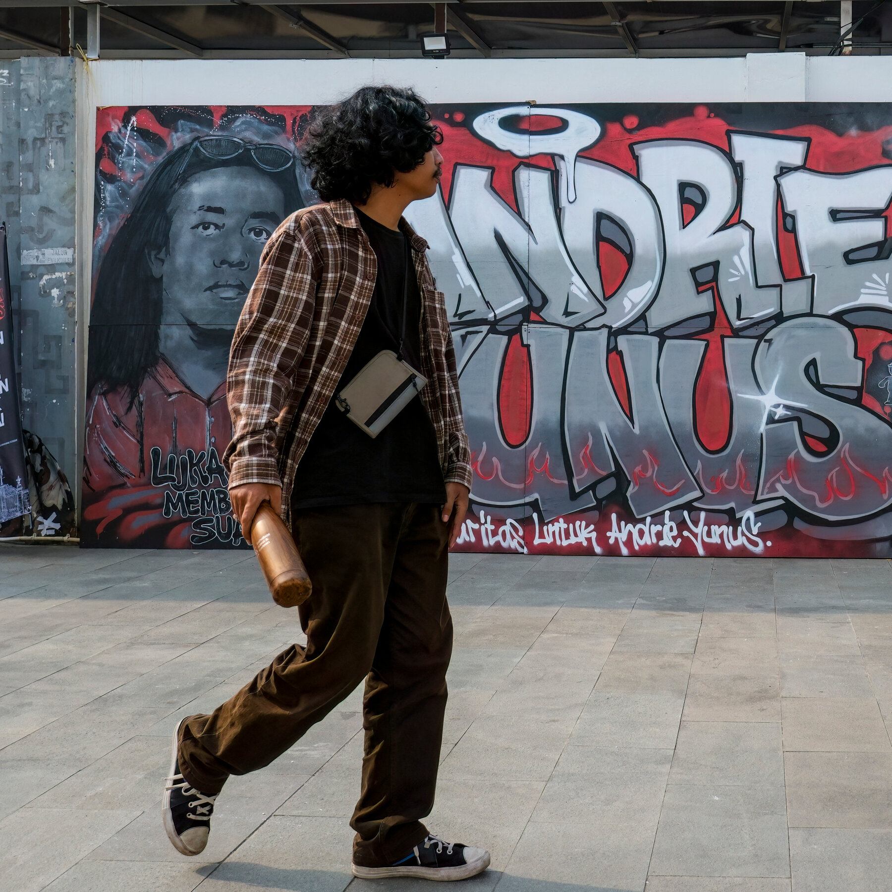 Acid Attack in Indonesia Evokes Brutality of Suharto Era