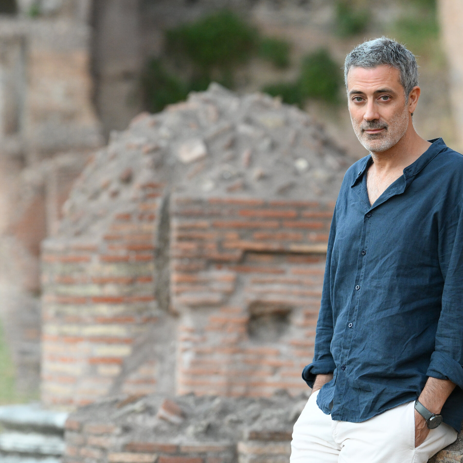 Close and Loving, or Oppressive? A Novelist Takes Aim at Italian Families.