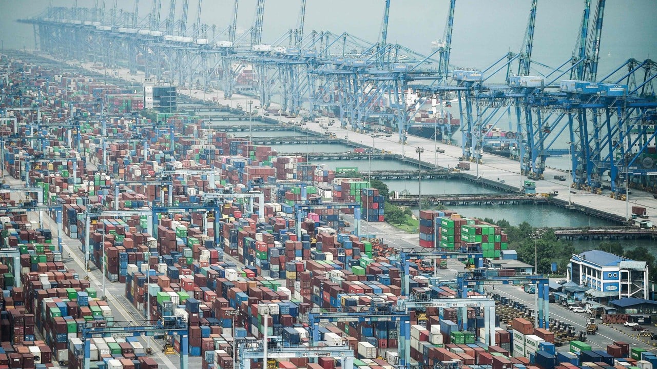 Delays, rising costs hit Asia’s trade as Gulf crisis spills beyond oil
