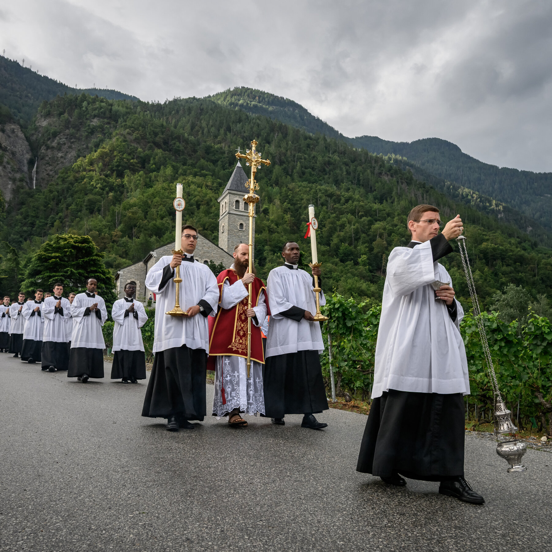Rebel Catholics Defy Vatican’s Calls to Return to Mainstream Church