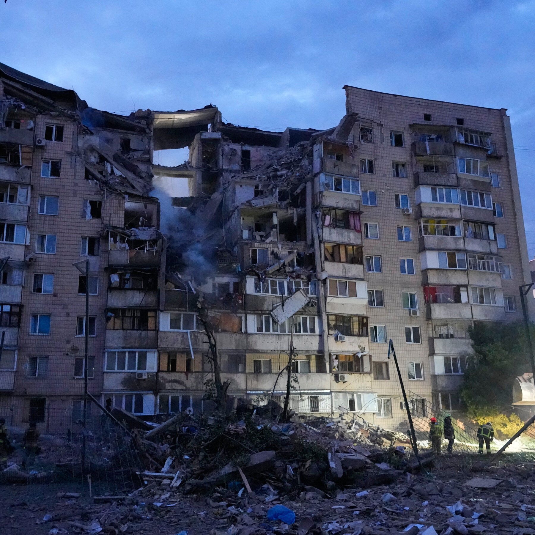 Deadly Russian Strikes Rock Kyiv on Eve of NATO Summit