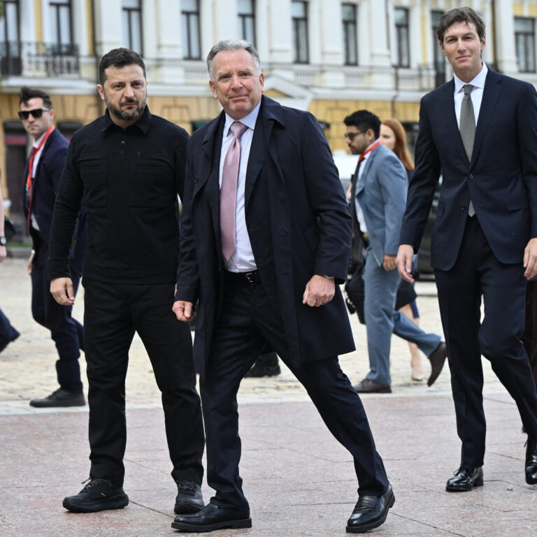 U.S. Envoys Witkoff and Kushner Arrive in Kyiv After Talks With Putin