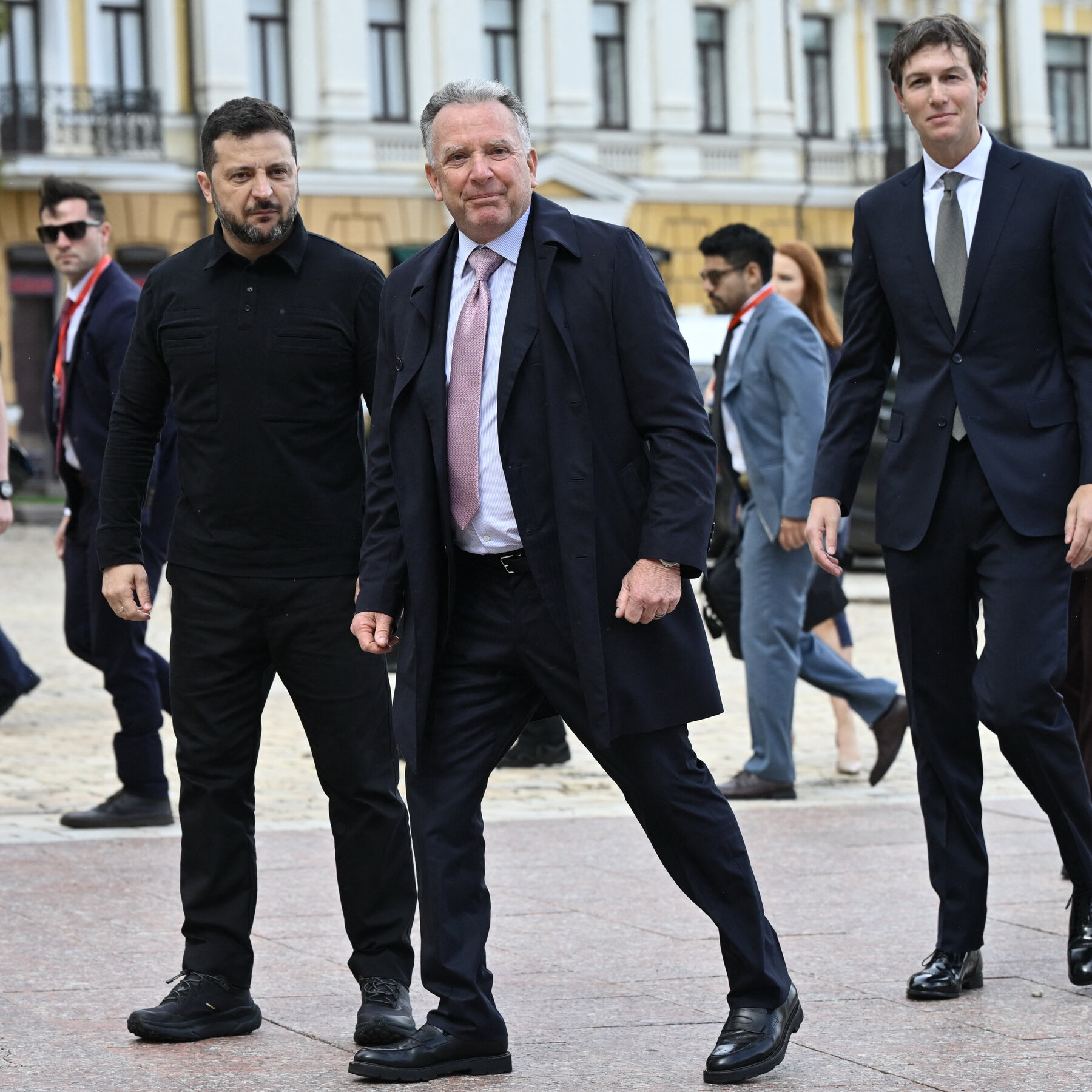 U.S. Envoys Witkoff and Kushner Arrive in Kyiv After Talks With Putin
