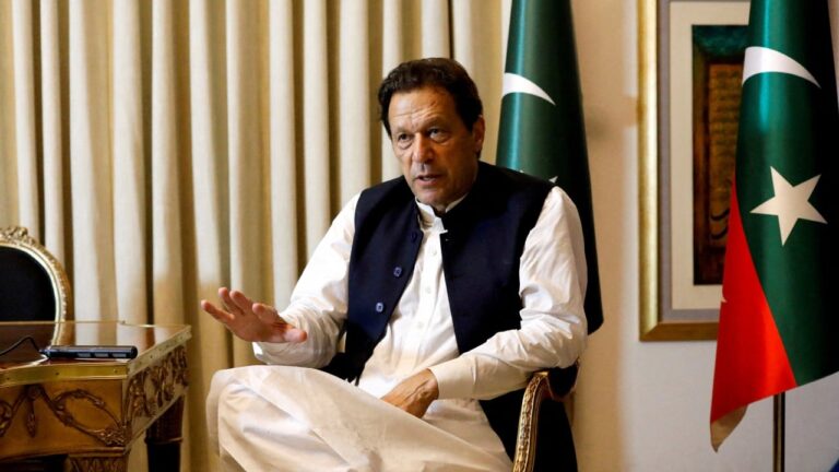Former cricket captains appeal to Pakistan over jailed ex-PM Imran Khan’s healthcare