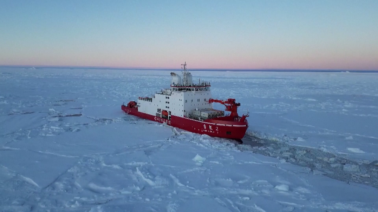 China's icebreakers Xuelong, Xuelong 2 open to visitors in Dalian port