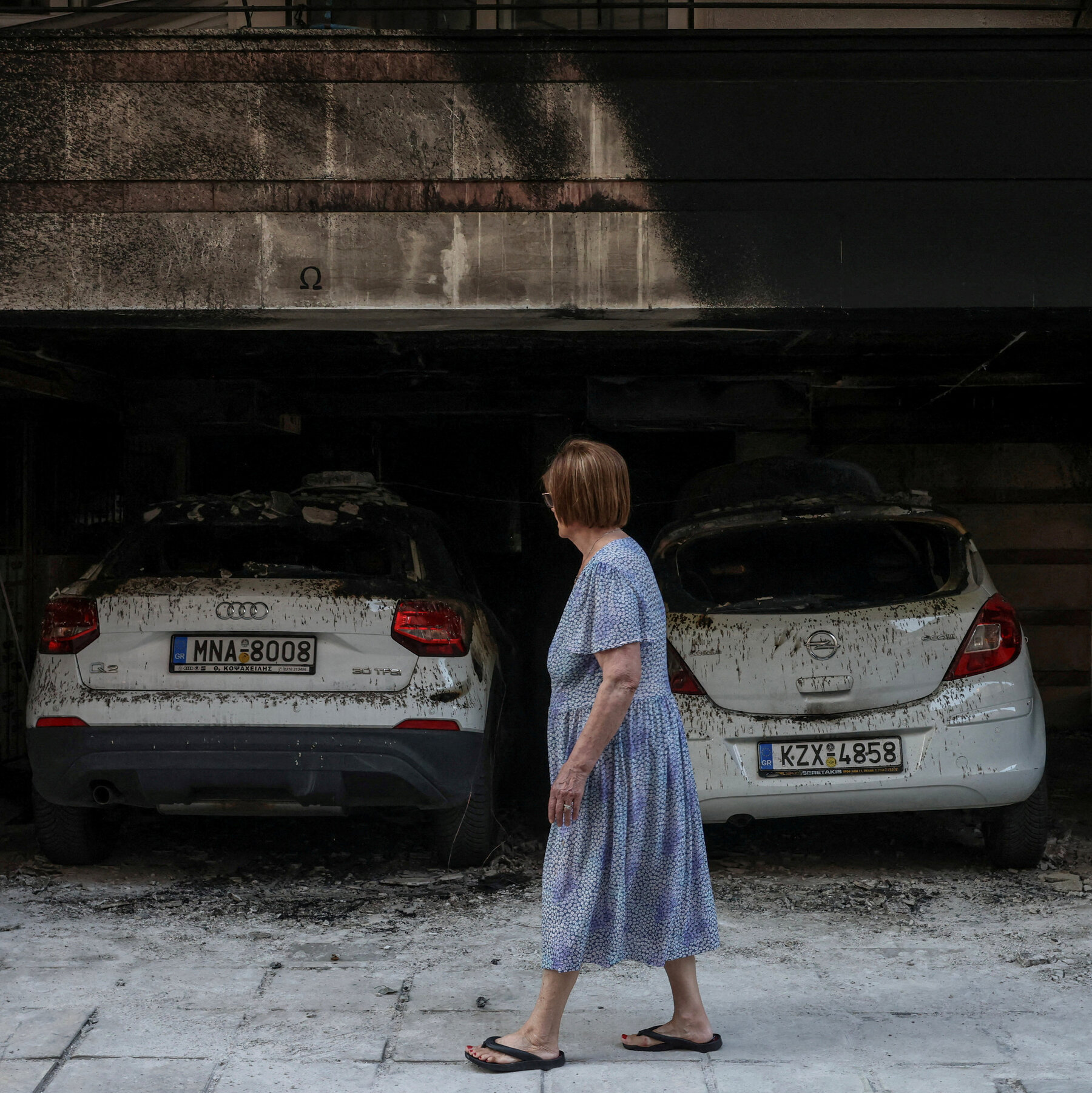 Greece Arrests 3 in Connection With Bombings Targeting Governing Party