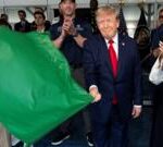 Trump waves green flag to start IndyCar race through Washington streets