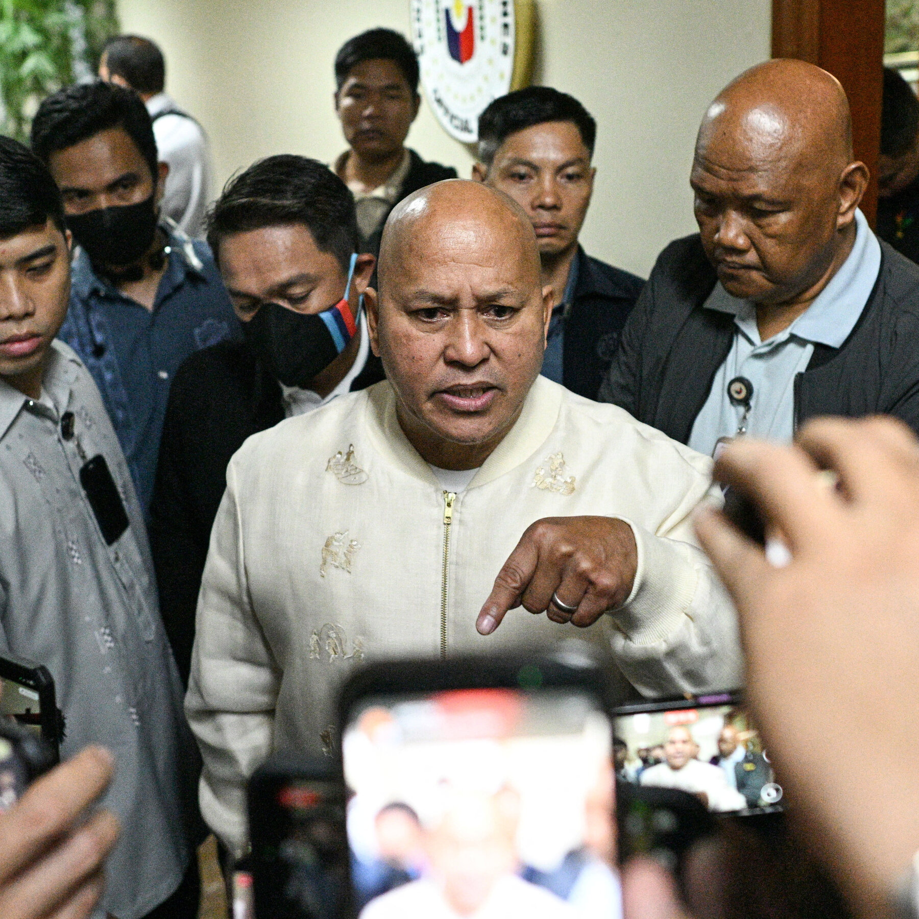 Video Shows Philippine Senator Outrunning Agents and Avoiding I.C.C. Warrant