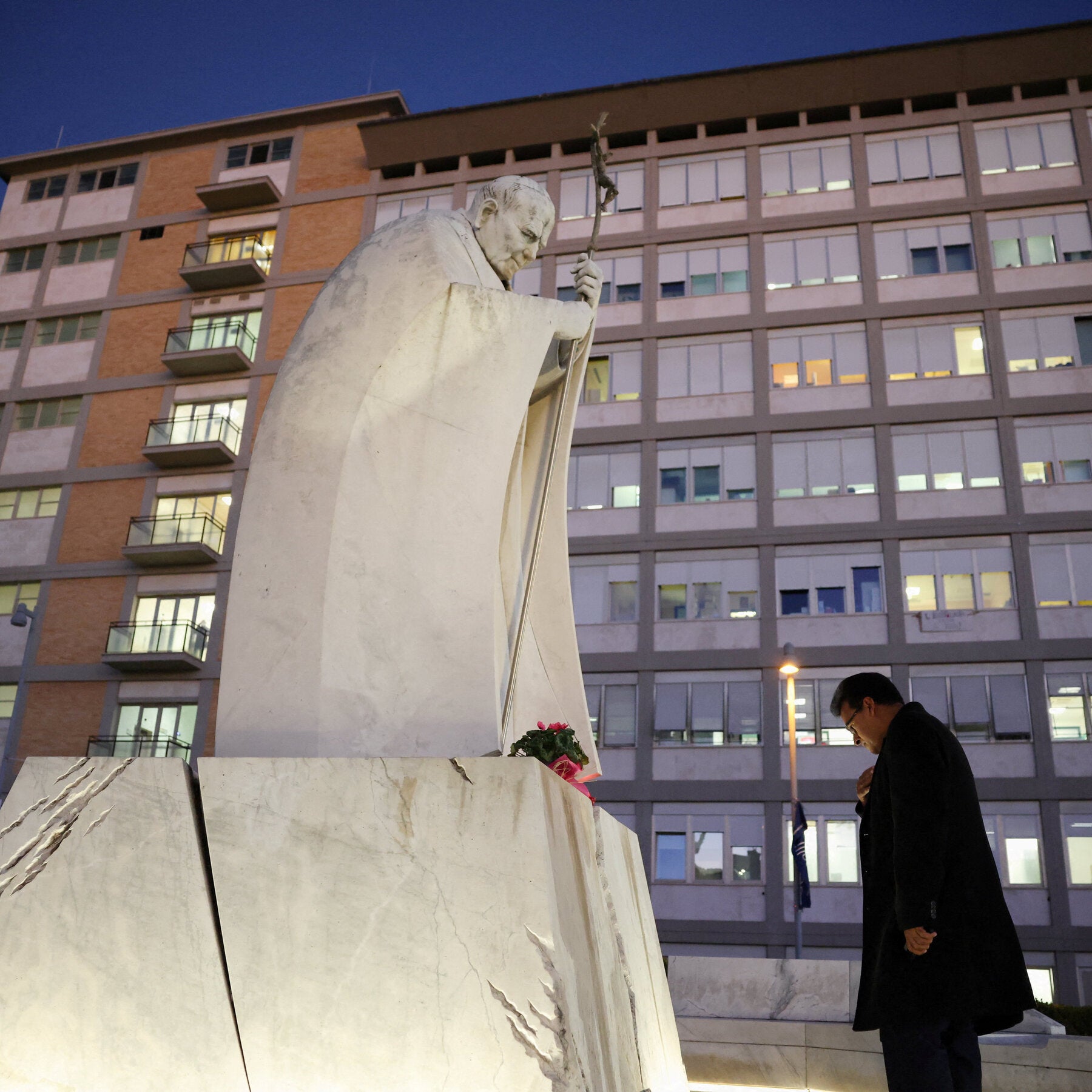 As Pope Leo Recovers From Surgery, Messages of Support Abound at Rome Hospital