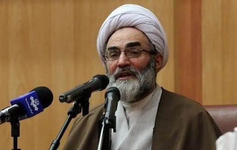 انتقاد نماینده ولی فقیه در گیلان از سنگینی سایه تصدی‌گری دولت بر اقتصاد