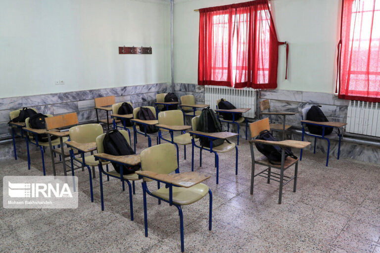 مدارس نوبت صبح شهر اراک فردا غیرحضوری شد