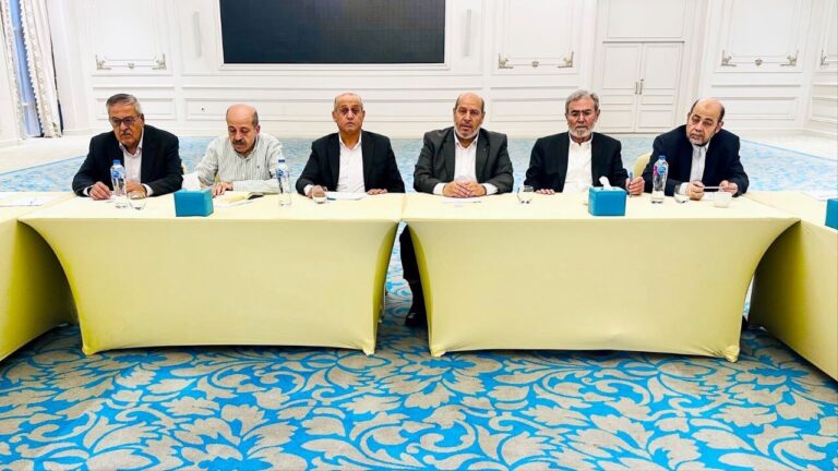 رئیس دفتر سیاسی حماس گروه‌های فلسطینی را در جریان مذاکرات خود با میانجی‌ها قرار داد