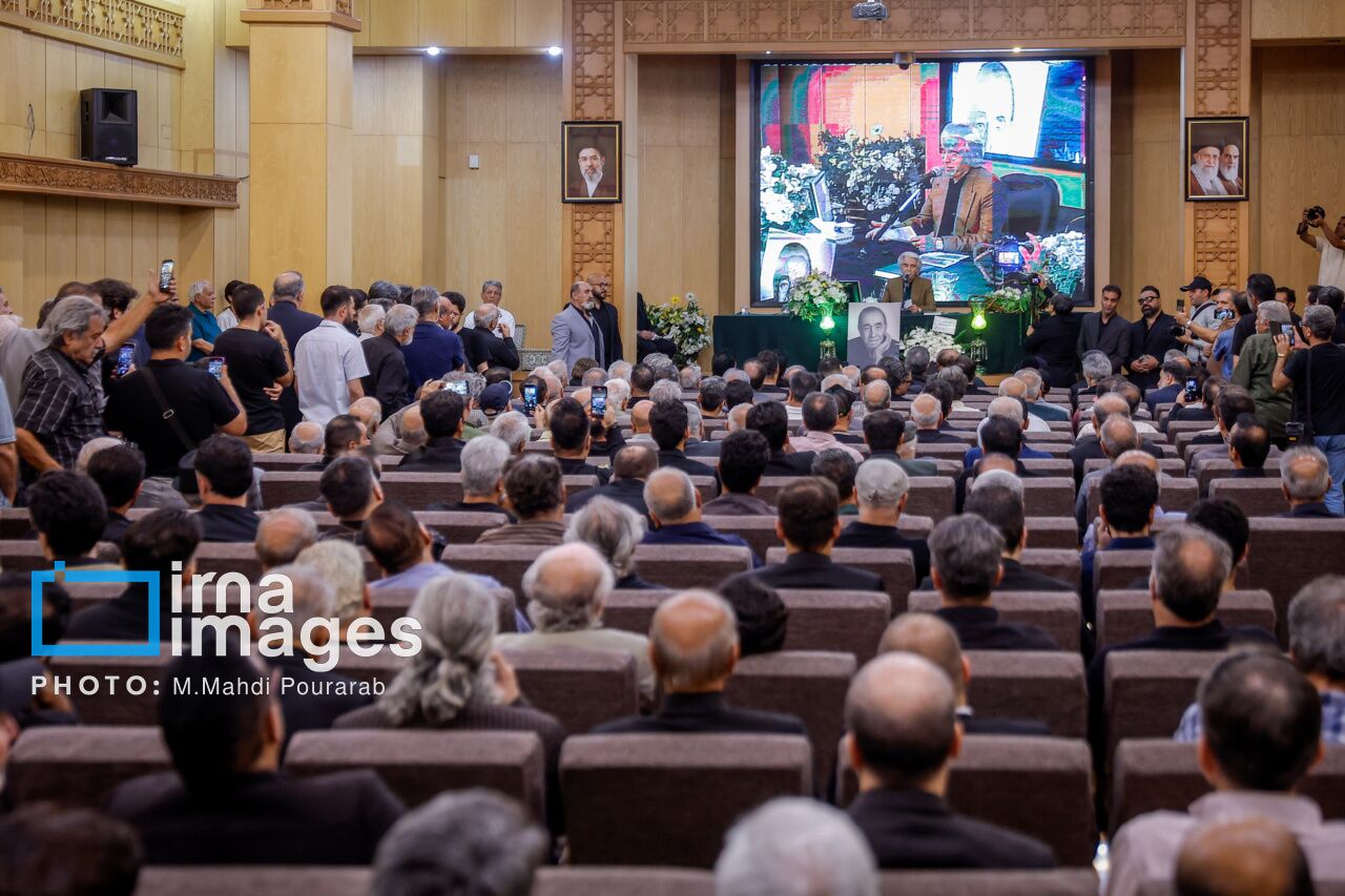 یادبود ایرج خواجه‌امیری برگزار شد/ نغمه‌خوانی در فراق «پهلوان آواز»