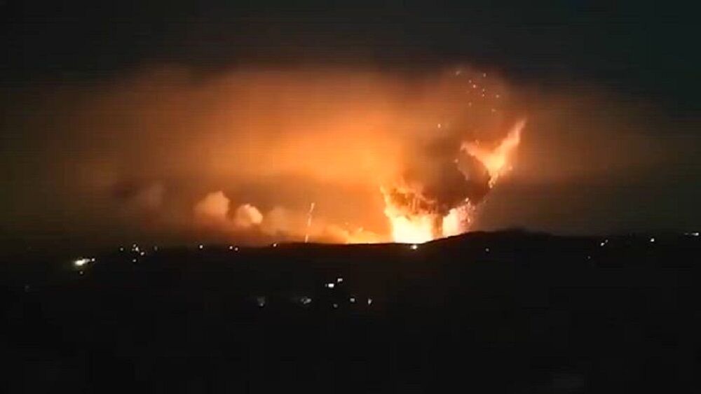 انفجار در مقابل کلیسایی در شهر حماه سوریه + فیلم