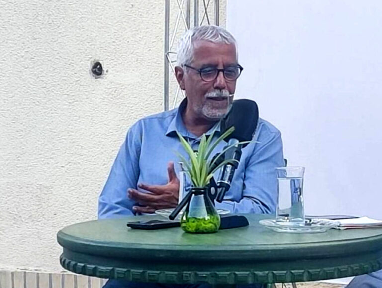 احمدرضا درویش: سینمای دفاع مقدس تجلی مفاهیم انسانی و قرآنی است + فیلم