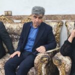 رئیس فراکسیون ایثارگران مجلس با خانواده شهید امنیت در گیلانغرب دیدار کرد