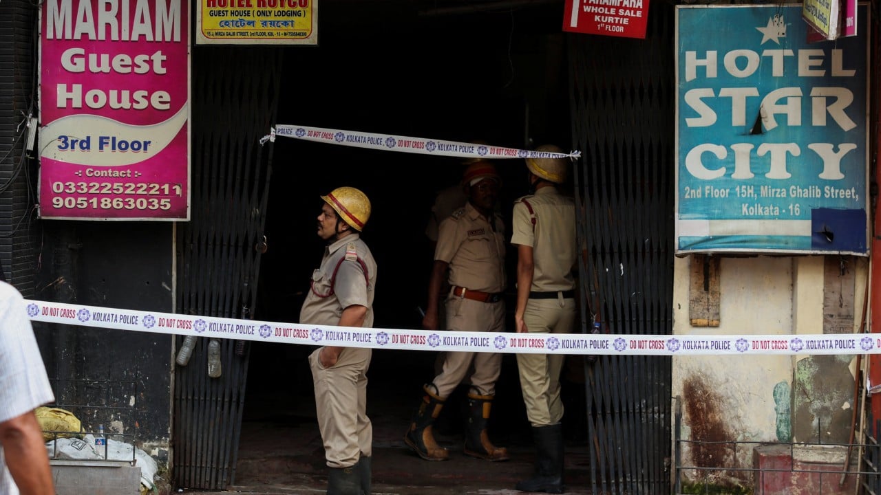 9 killed in Indian budget hotel fire after suspected air-con explosion