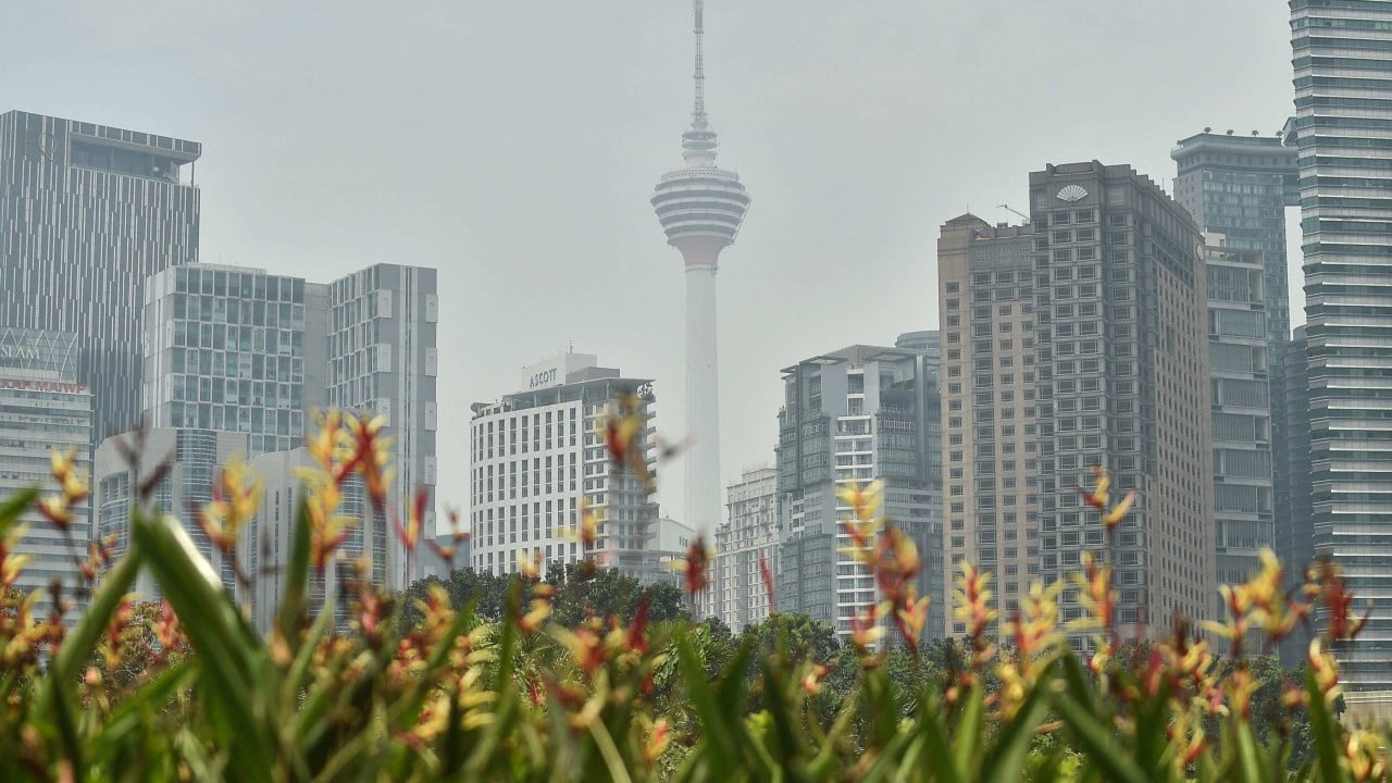 ‘Open, close, reopen’: return of choking haze traps Malaysian schools in limbo