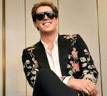 Right-wing commentator Milo Yiannopoulos detained by ICE