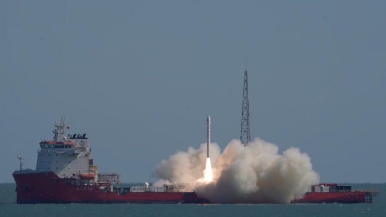 China launches satellite for low-inclination remote sensing net