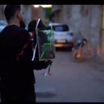 لحظه تحویل لباس رزم شهدای قمی دفاع مقدس سوم به بازماندگان +فیلم