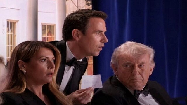 جنجال در صحنه نمایش + فیلم