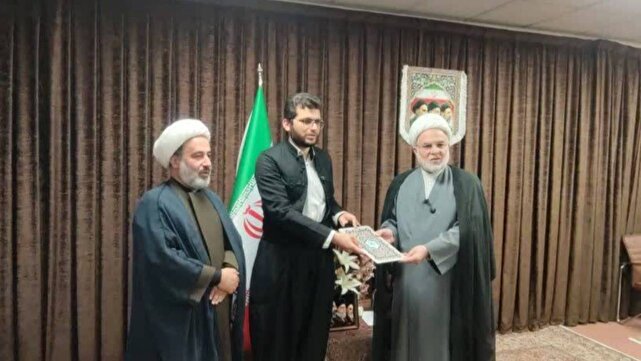 تجلیل از استاد عبدالقدوس حسینی، قهرمان کشوری رشته ترتیل در کردستان