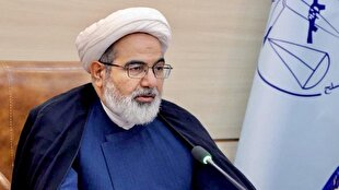 در برابر فشارهای آمریکا هرگز عقب‌نشینی نخواهیم کرد