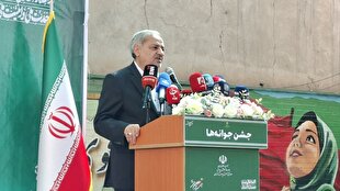 مهر متفاوتی را بدون رهبر و فرمانده شهید آغاز می‌کنیم