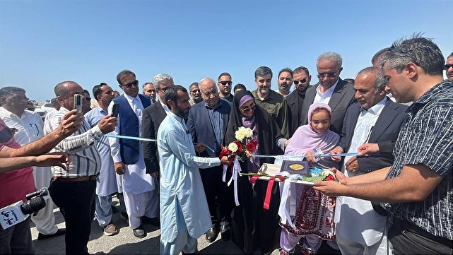 افتتاح ۲۸۱ کیلومتر راه اصلی و بزرگراه در سیستان و بلوچستان با حضور وزیر راه و شهرسازی