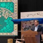 کشور با کار، تولید و اعتماد مردم ساخته می‌شود