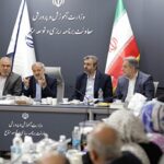 منافع فرهنگیان در صندوق ذخیره باید به معلمان برسد