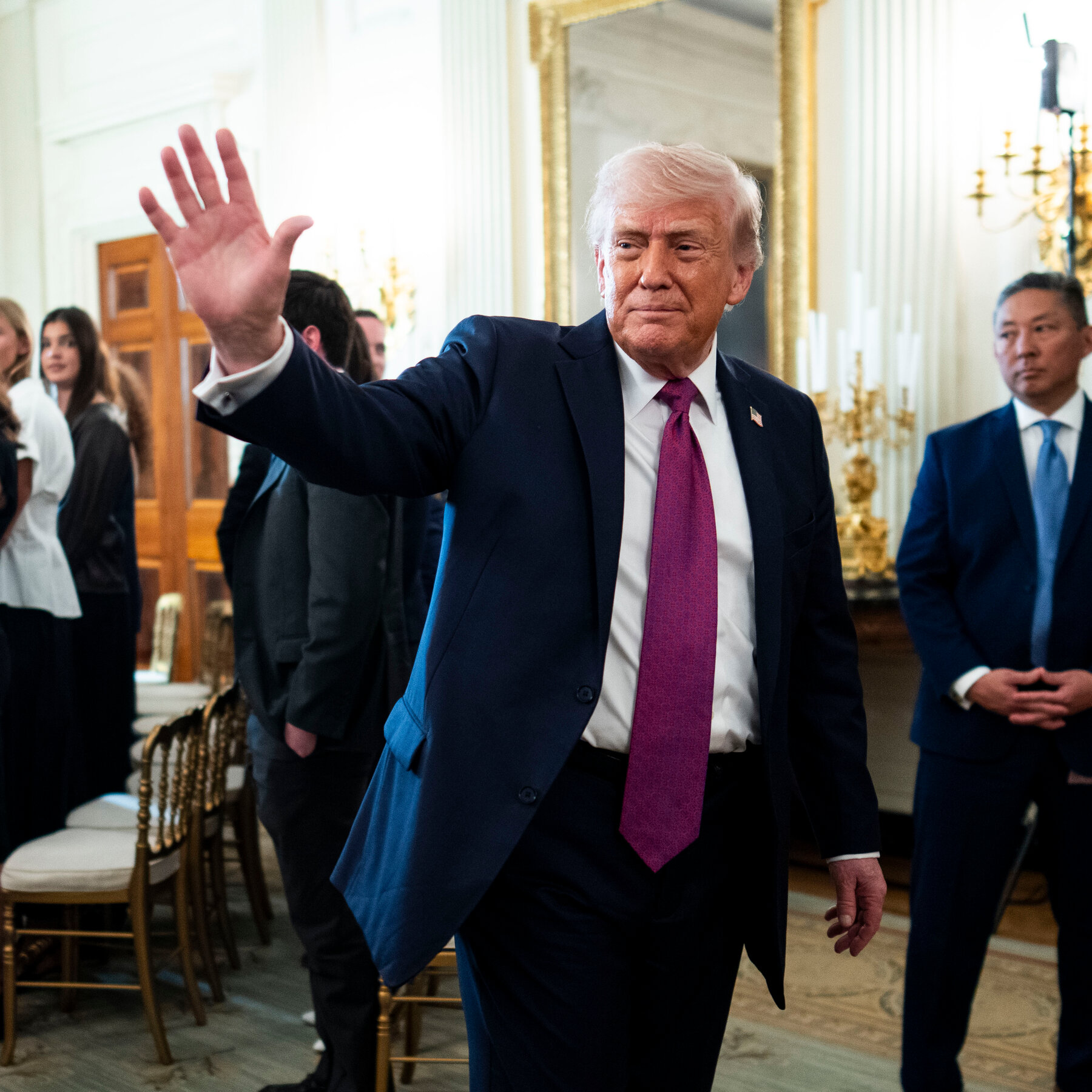 Iran War Live Updates: Trump to Host Israeli and Lebanese Officials at White House