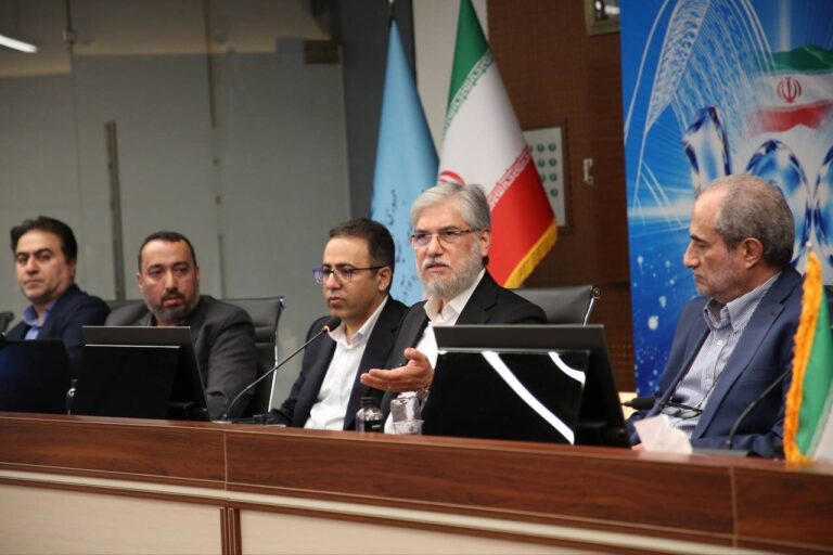 پارک‌های علم و فناوری گرفتار تورم مقررات نشوند