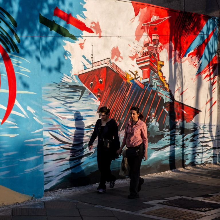 Iran and U.S. Sink Into Awkward Limbo of ‘No War, No Peace’