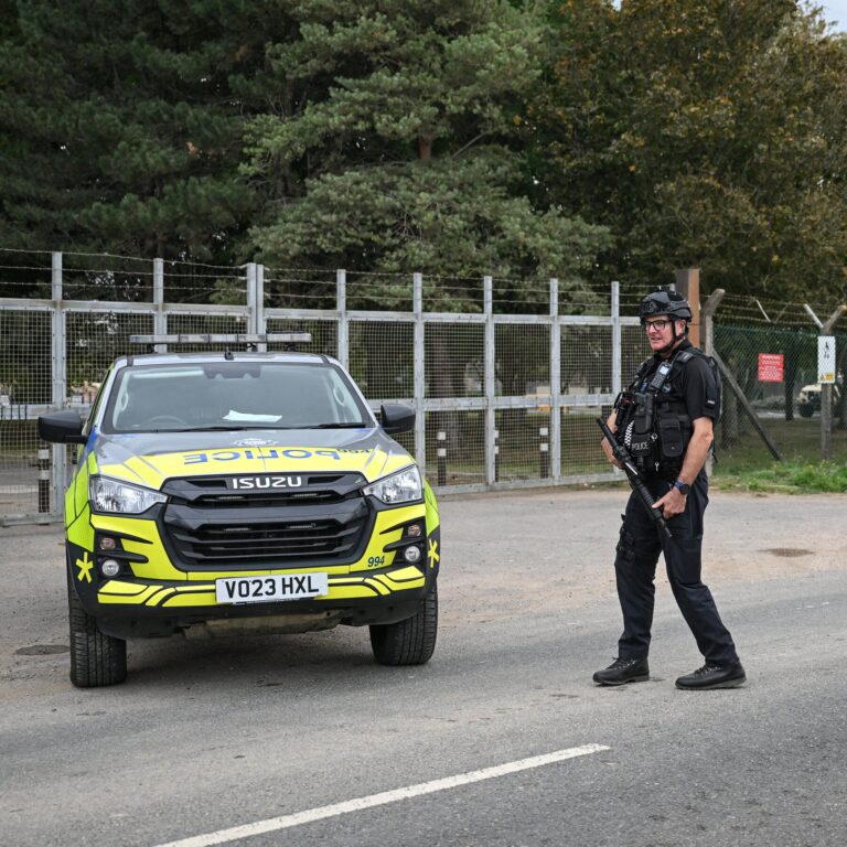 5 Arrested on Suspicion of Terrorism Near RAF Fairford Air Base in UK