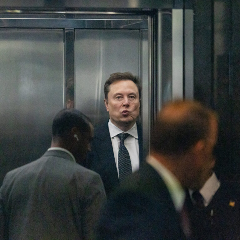 Musk Says He ‘Was a Fool’ to Provide OpenAI’s Early Funding