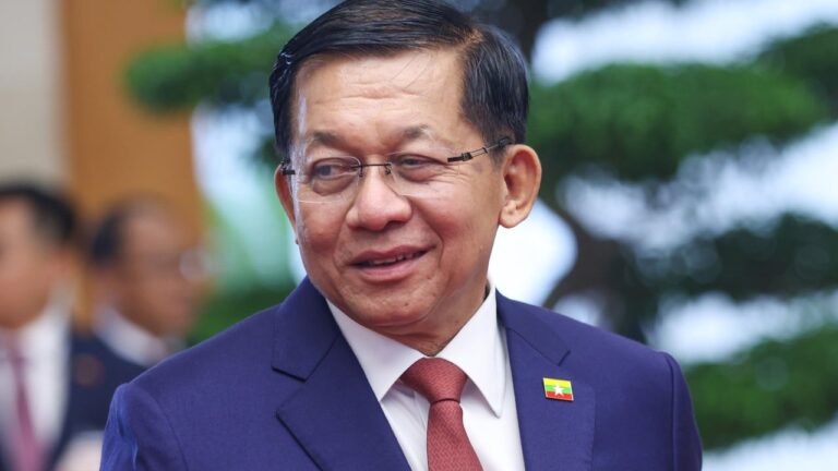 Malaysia to invite Myanmar’s Min Aung Hlaing for Rohingya repatriation talks