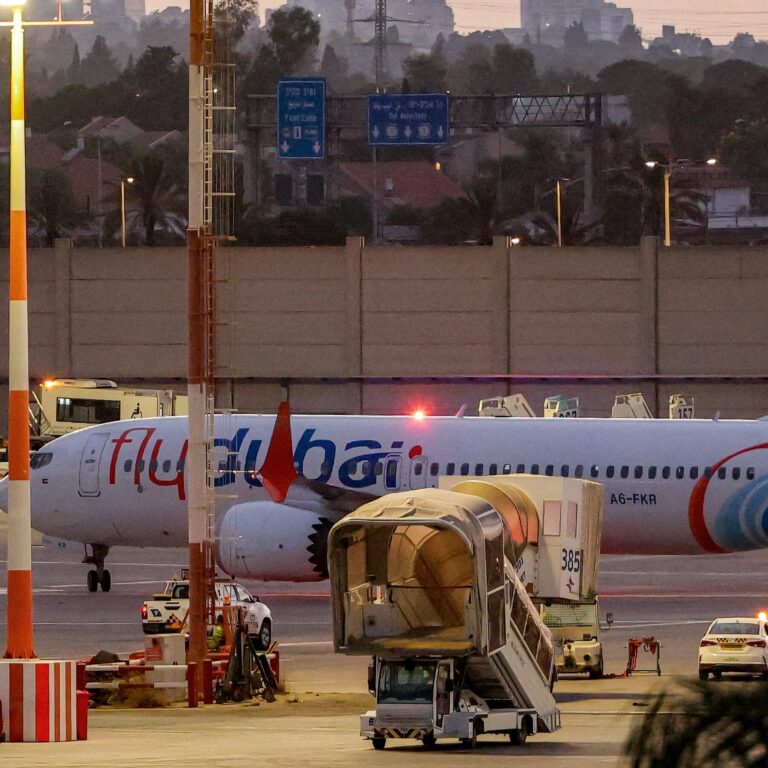 A Bloody Attack on a FlyDubai Plane Headed to Israel, and a Terrifying Plunge