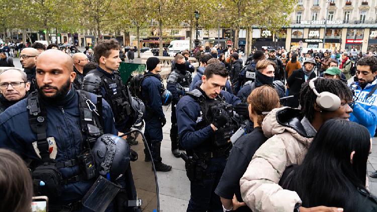 France to deploy military forces for next protests