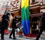 پلیس ترکیه با یورش به میکده‌های پاتوق همجنس‌گرایان و خانه فعالان ال‌جی‌بی‌تی ده‌ها نفر را بازداشت کرد