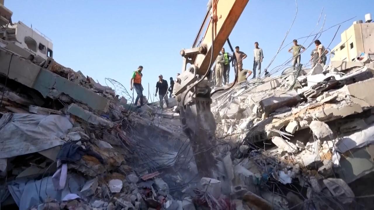 21 killed, including 11 children, in Gaza building collapse