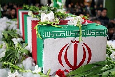 وداع مردم مسجدسلیمان با‌پیکر حسین حوریان ، شهید دوران دفاع مقدس