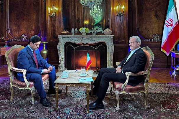 پزشکیان: ایران با وجود تحریم‌ها بر مشکلات غلبه خواهد کرد