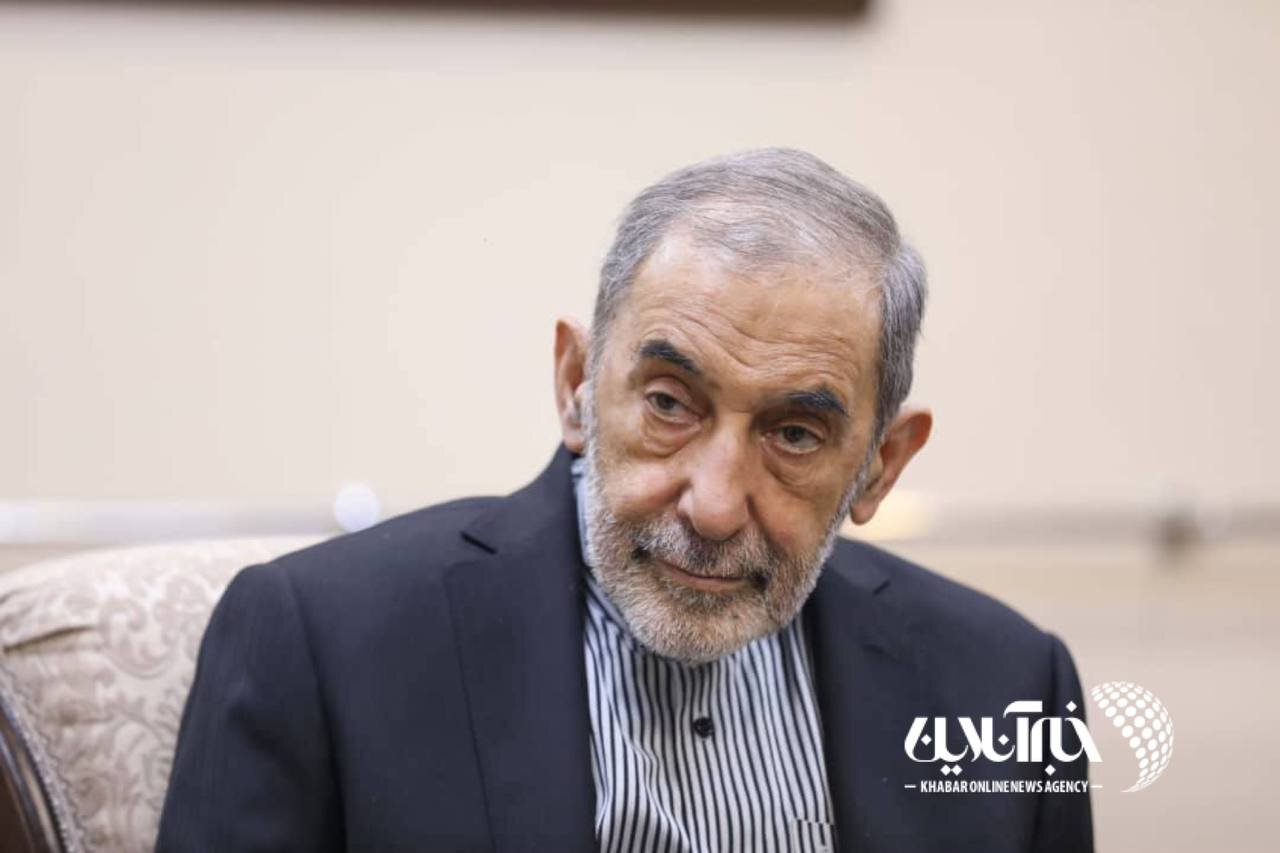 واکنش مشاور رهبرانقلاب به بسته شدن پروازهای نجف به ایران با کنایه تند به الزیدی: فرودگاهی که دروازه‌ی زیارت عاشقان امیرالمؤمنین(ع)بود، بسته شد + متن