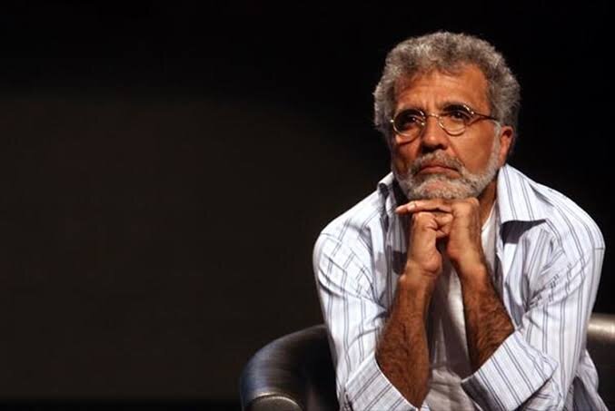 Behrouz Afkhami making documentary on Martyr Leader’s farewell, funeral ceremonies 