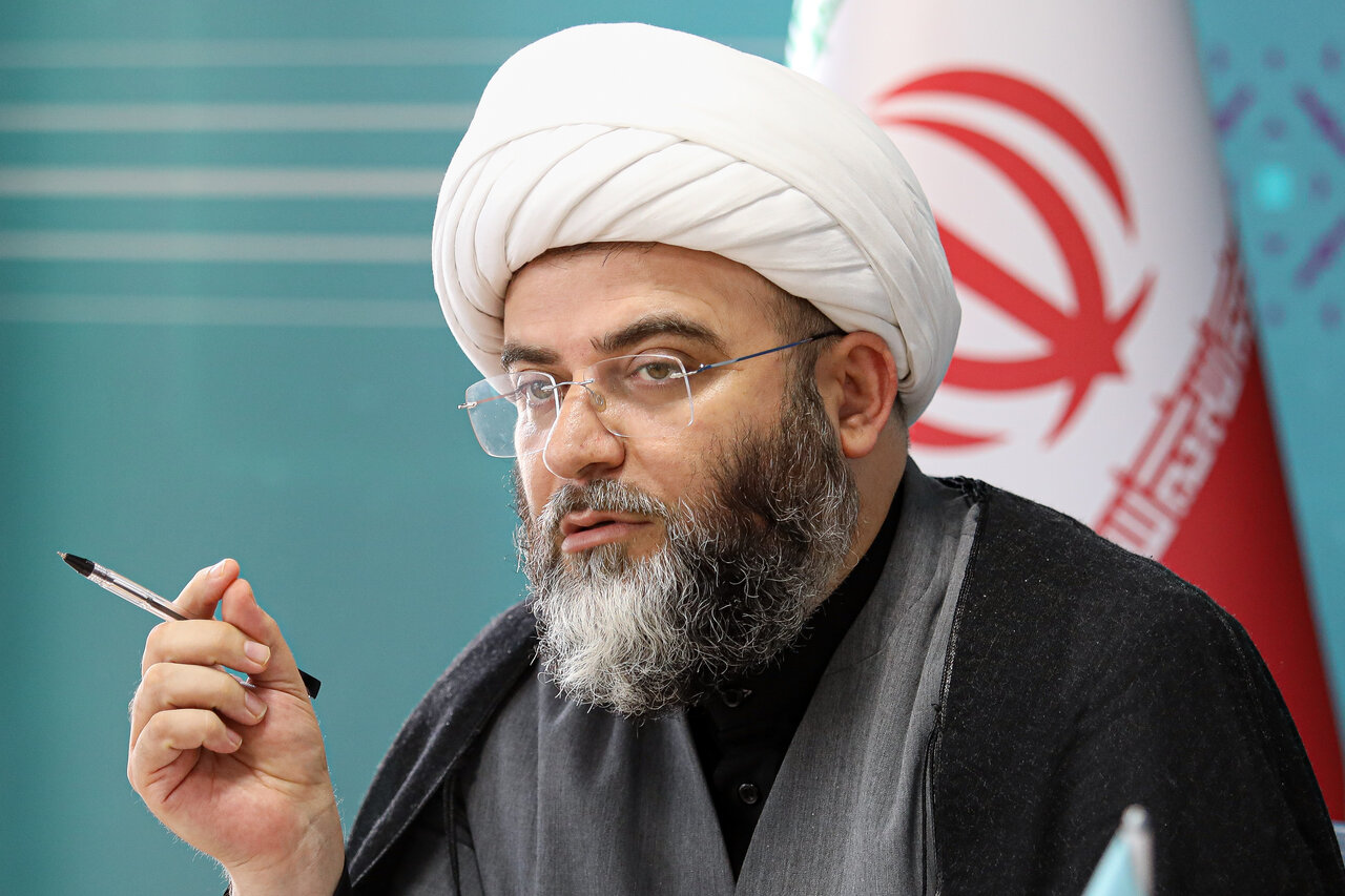 Hojjatoleslam Qomi: Vengeance for martyred Leader is universal duty