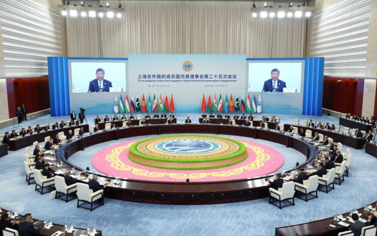 Xi advances a shared future with China's neighbors
