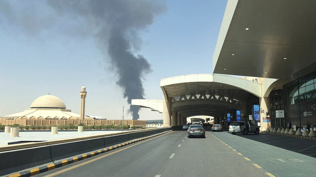 Flames engulf Riyadh airport fuel tank as Saudi crisis deepens
